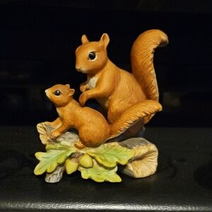 Homco #1457 Squirrel On A Log Figurine - Brown and Green